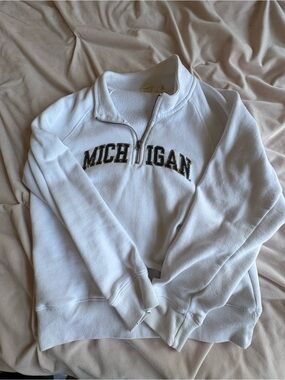Michigan Half-Zip Fleece Sweatshirt - White